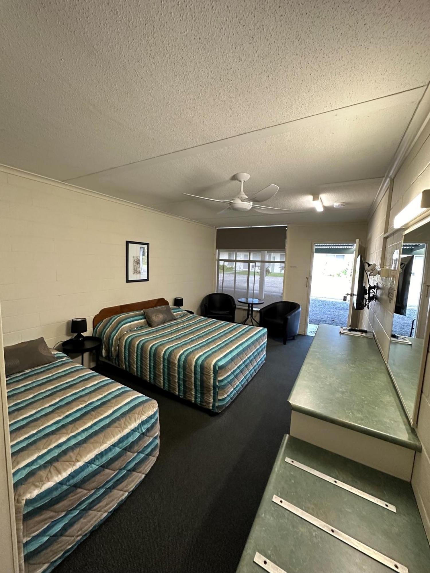 The Silver Bream Motel & Self Contained Units مالكوتا المظهر الخارجي الصورة