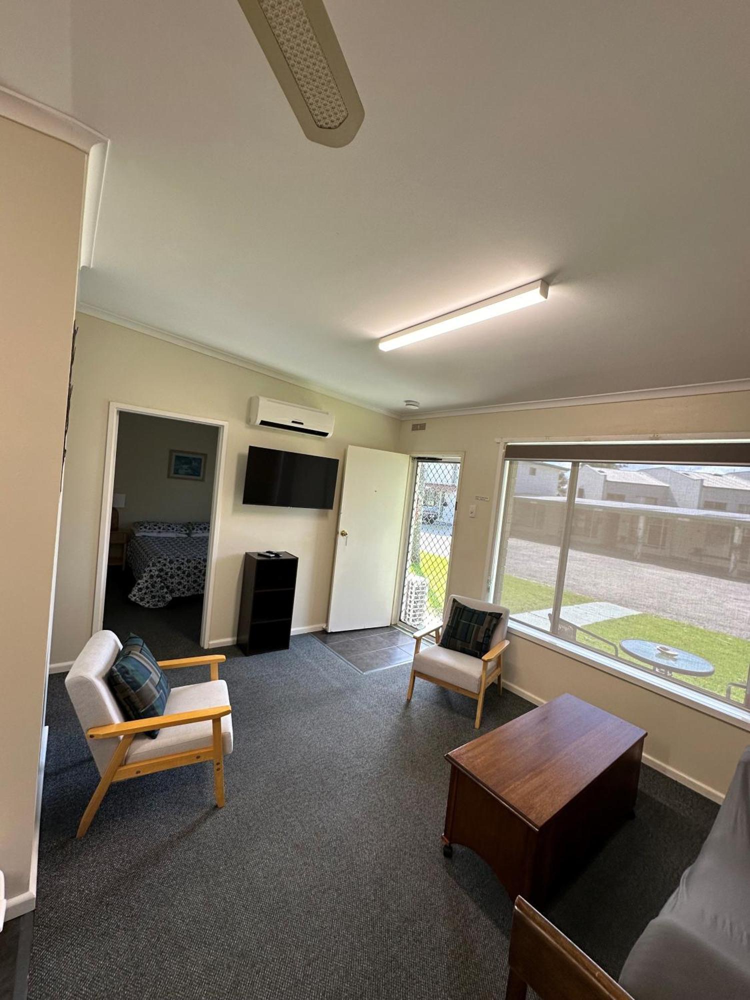 The Silver Bream Motel & Self Contained Units مالكوتا المظهر الخارجي الصورة